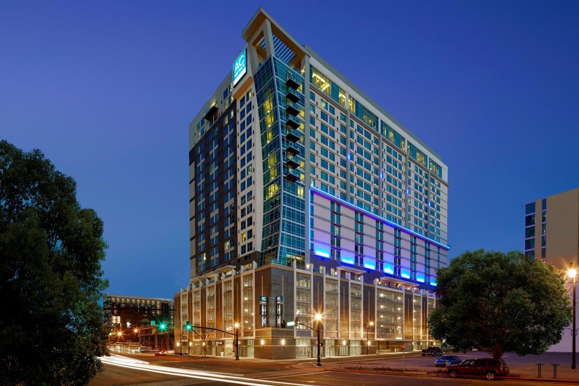 Springhill Suites By Marriott Nashville Downtown/Convention Center Exterior foto